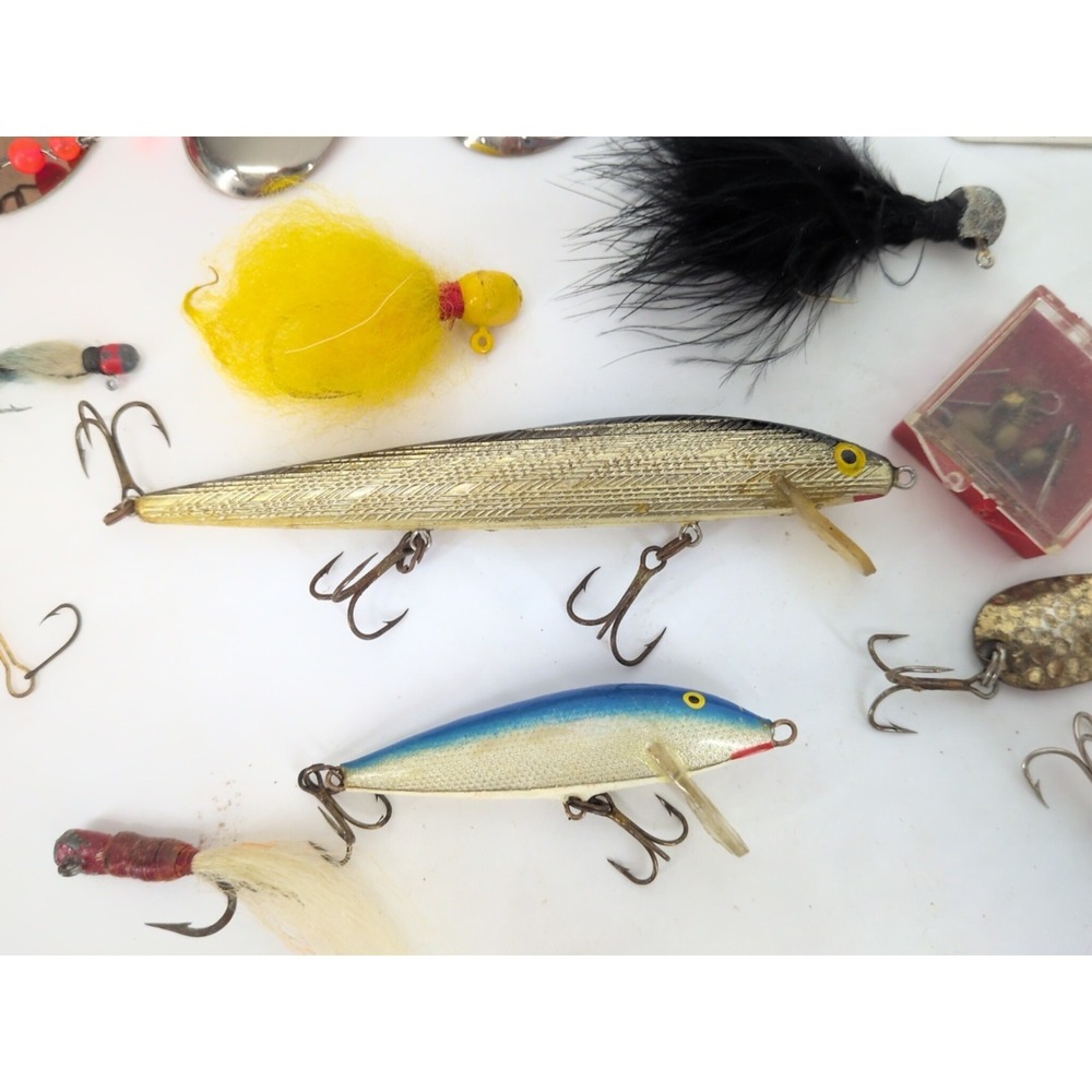 Vintage Fishing Lures Lot Mepps Aglia Red Devil Rapala Hula Spinners Hooks - Picture 5 of 14
